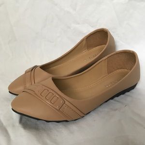 NWOT Tan Flats